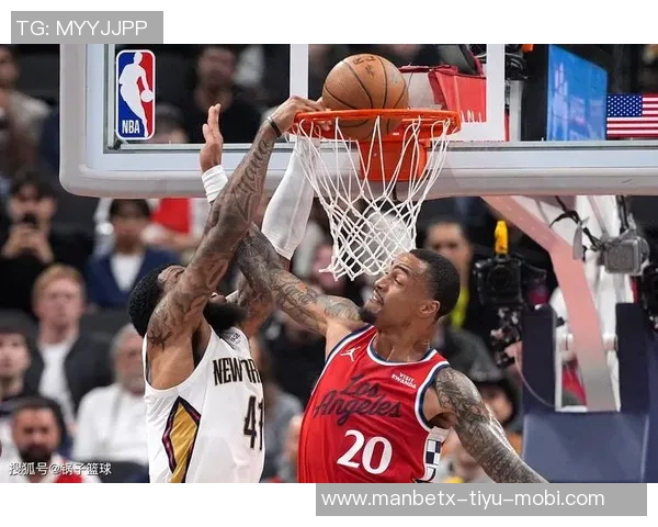 小卡主动要求下场膝盖遭科林斯重击引发关注